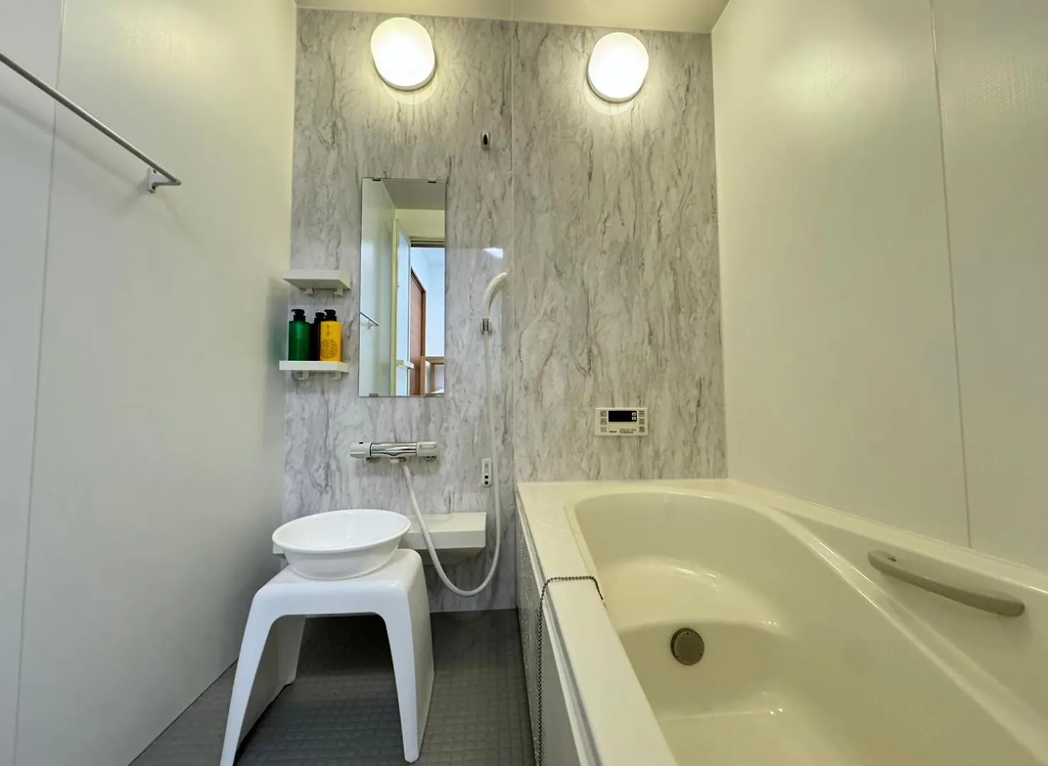 Erapos House Imamiya Villa Osaka